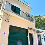 La Casa Gialla Сasa de vacaciones